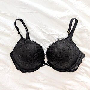 Victoria's Secret Bombshell Rose Lace Add 2 Cups Push Up Bra in Black 34B NWOT